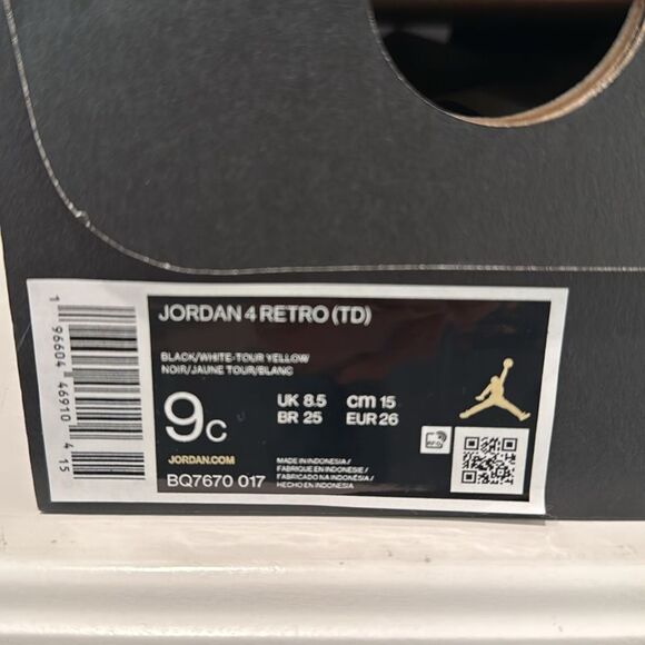 Kids Nike Air Jordan 4 Retro “Thunder” - Picture 9 of 9